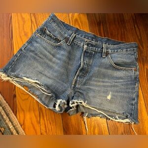 Levi’s 501 Cutoffs Size 29